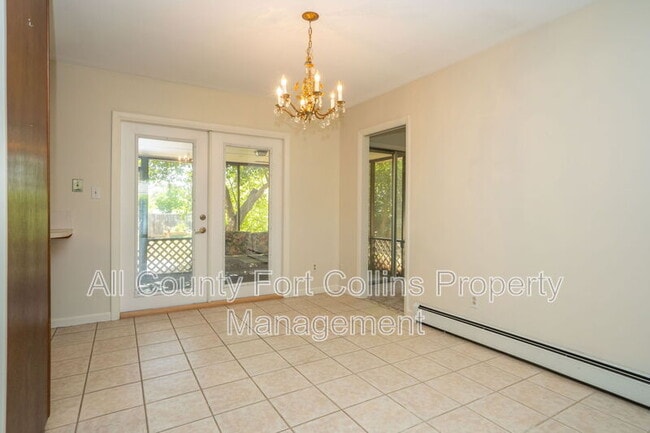 Photo - 508 Louise Ln