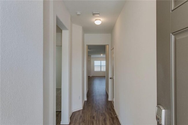 6412 Laurencia Pl