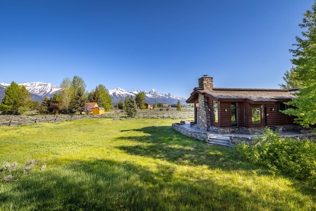 Photo - 8225 N Spring Gulch Rd