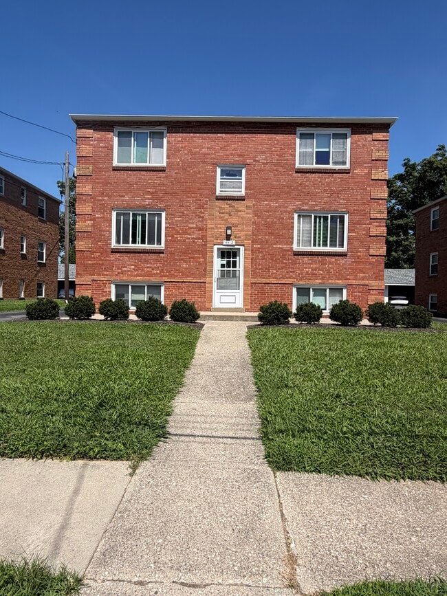 Building Photo - Duneden B Unit 5