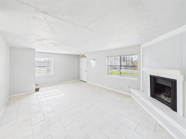 Photo - 401 SE 12th Ave Unit 208