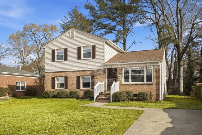 Photo - 211 Madrid Dr