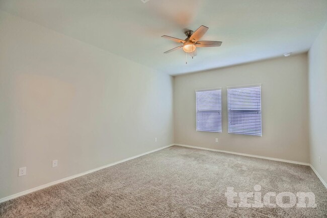 Photo - 613 Heartwood Way SE