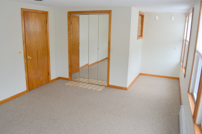 Photo - 3343 Post Rd Unit 2