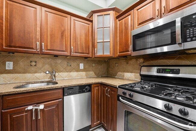 Building Photo - 259 Griffith St Unit #1 Rental