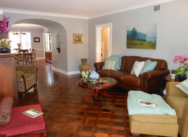 Photo - 7537 Parkdale Ave Unit 2