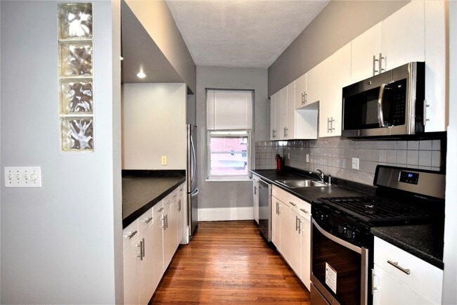 Photo - 83 Glenville Ave Unidad 2