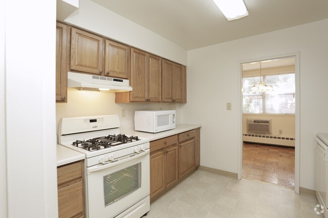 2BR - Kitchen