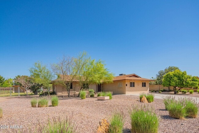 Building Photo - 5210 W Monte Cristo Ave
