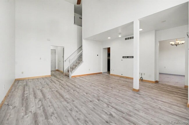 Photo - 29307 Douglas Dr