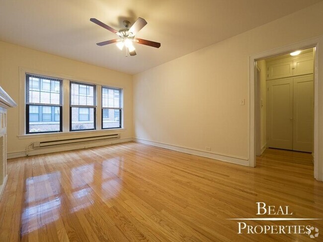 Building Photo - 1 bedroom in EVANSTON IL 60202 Unit B1 Rental