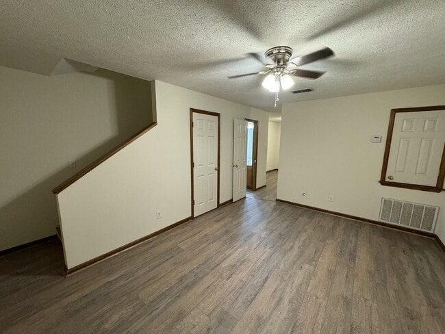 Photo - Spacious Single-Occupancy Townhouse Apt | 1.5 Bath + Office Near MSU Unidad Apt 7-1