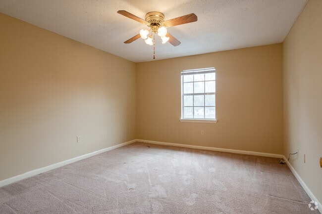 1BR,1BA - Point O'Woods Apartments