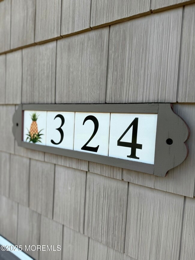 Photo - 324 Shady Brook Ln