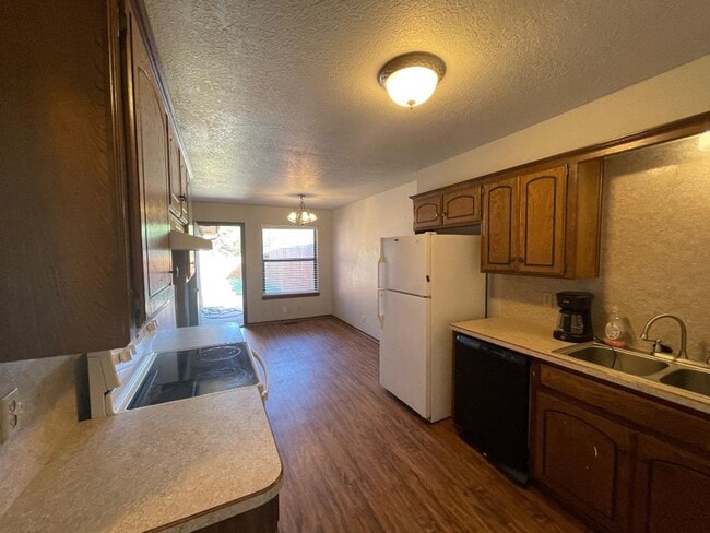 Photo - Spacious duplex in Norman available August 5