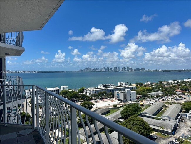 Photo - 7601 E Treasure Dr Unidad 2104
