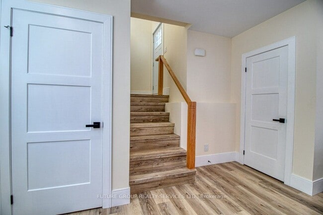 Photo - 109 Penrose St