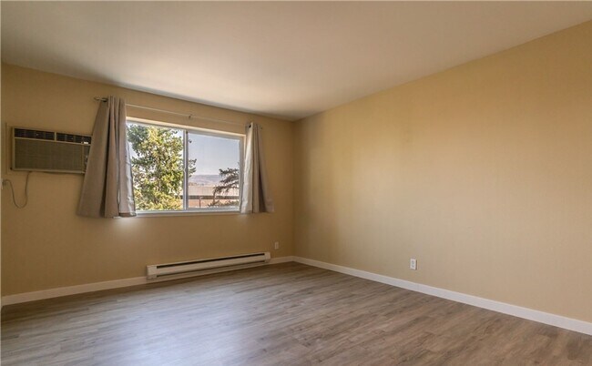Photo - Beautiful 1 bed/1 bath condo, located clos...