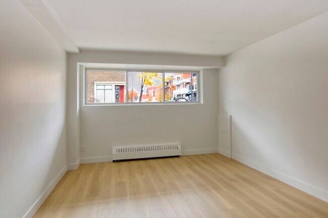 Photo - 760 Av. Galt Unit 1