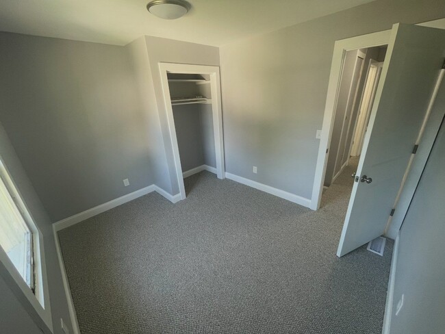 128 Mann Ave