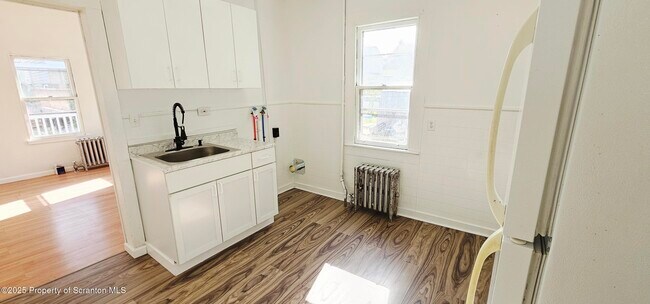 Photo - 130 S Rebecca Ave