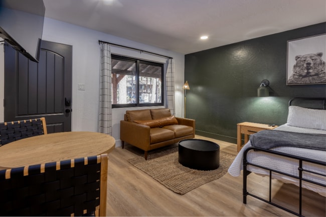 Photo - 1078 E White Mountain Blvd Unit 14