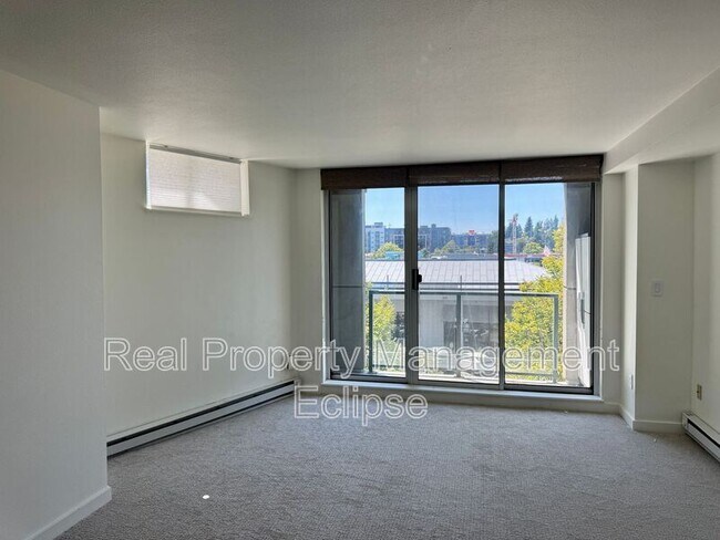 Photo - 1100 106th Ave NE Unit #209
