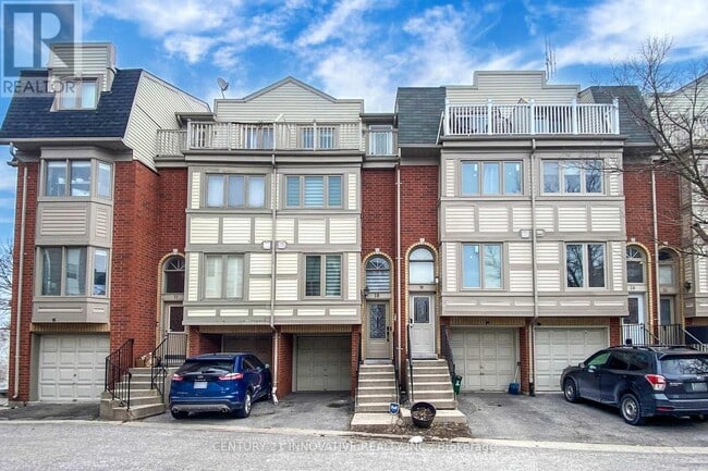 Photo - 1635 Pickering Pkwy