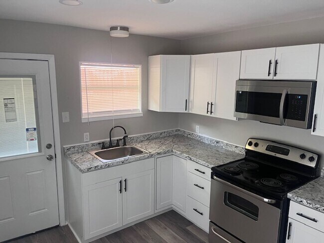 Photo - 315/317 S. Loving Ave. Unit 315