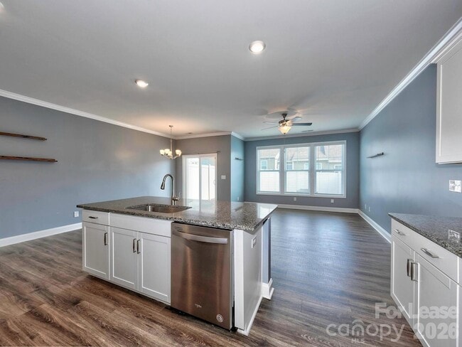915 Emma Kate Ct