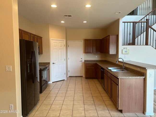 Photo - 15902 W Fillmore St