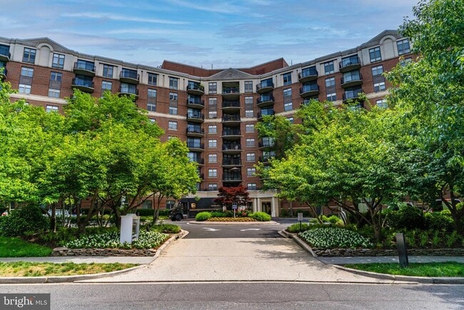 Photo - 3401-3420 38th St NW Apartment Unit 407