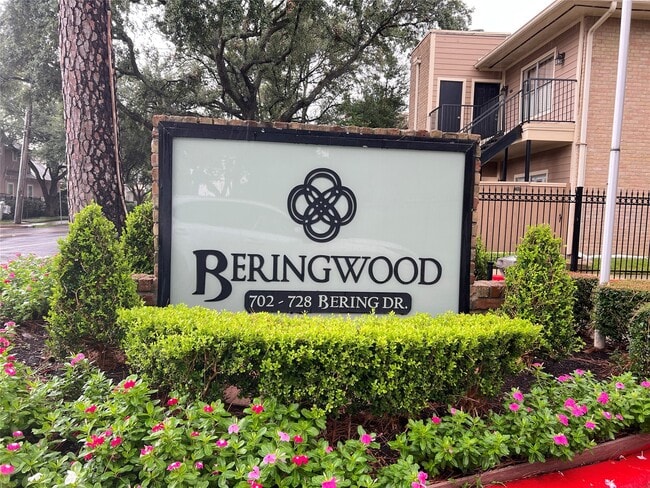 Building Photo - 728 Bering Dr Unit 9