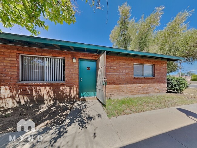 Building Photo - 910 S Dorsey Ln Rental