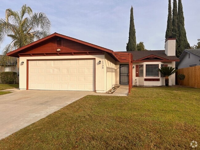 Building Photo - Great home for rent in Visalia!