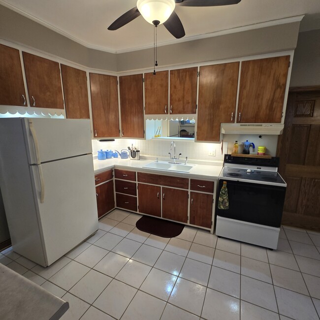 Photo - 2403 Erie Ave