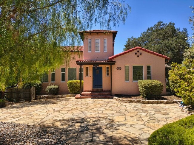 Photo - 5420 Palma Ave Unit One