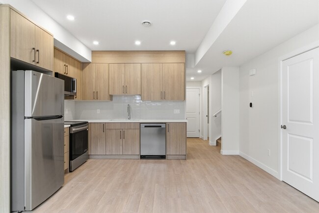 Photo - 4732-4779 79 St NW