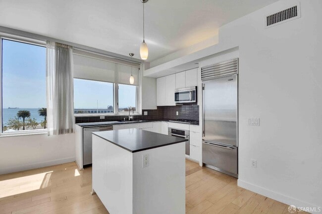 Photo - 501 Beale St