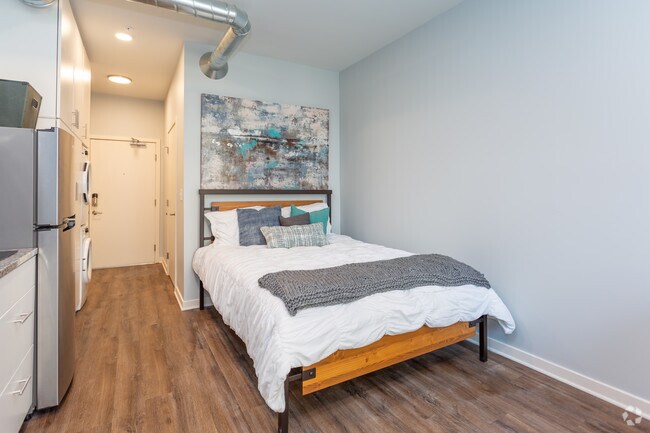 Studio, 1 BA - 356 SF