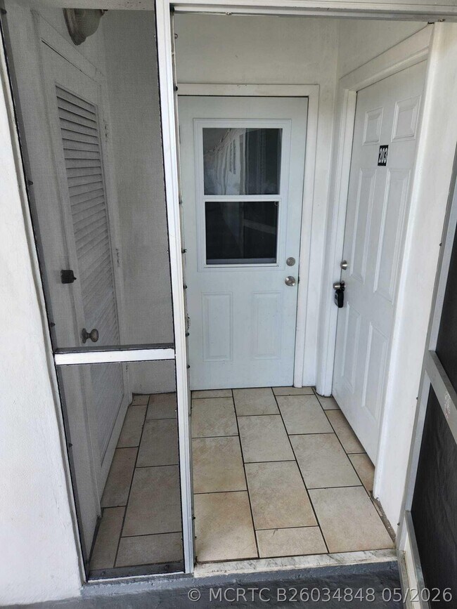 Photo - 1021 Crystal Lake Dr Unit 203