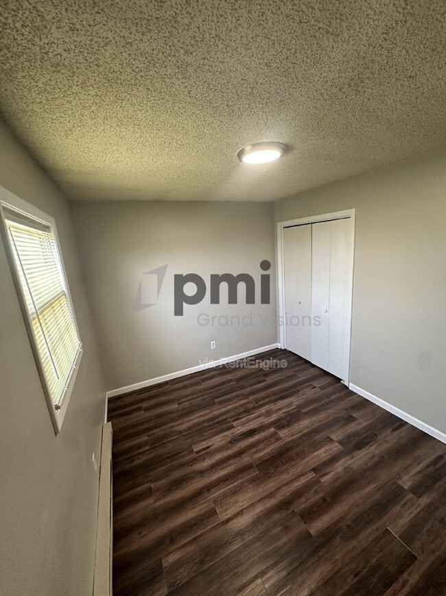 Photo - 24 W Buchanan Ave Unit 11