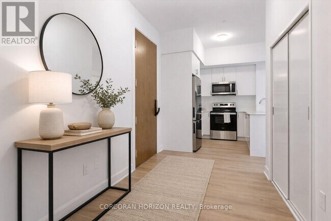 Photo - 3240 William Coltson Ave Unité 111