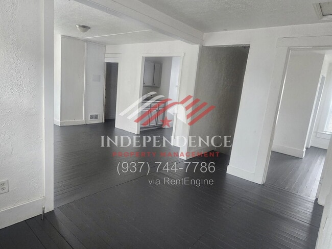 721 E Pearl St