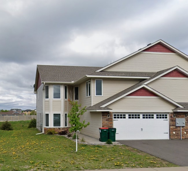 Building Photo - 19 Meadowlark Dr