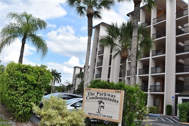 Building Photo - 3462 Hancock Bridge Pkwy Unit 242