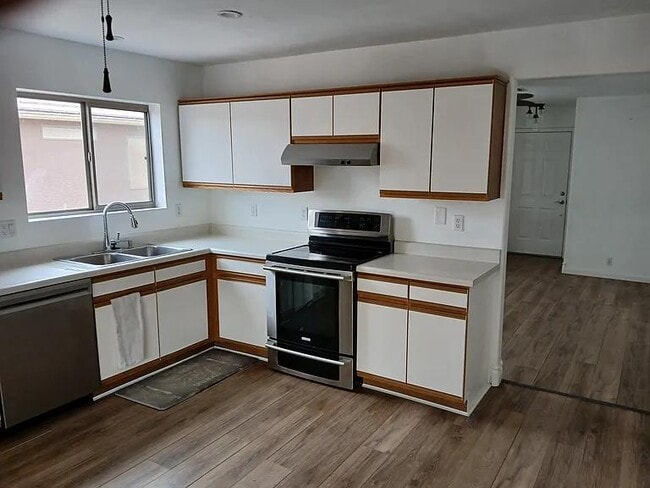 Building Photo - 16507 N 158th Ave Rental