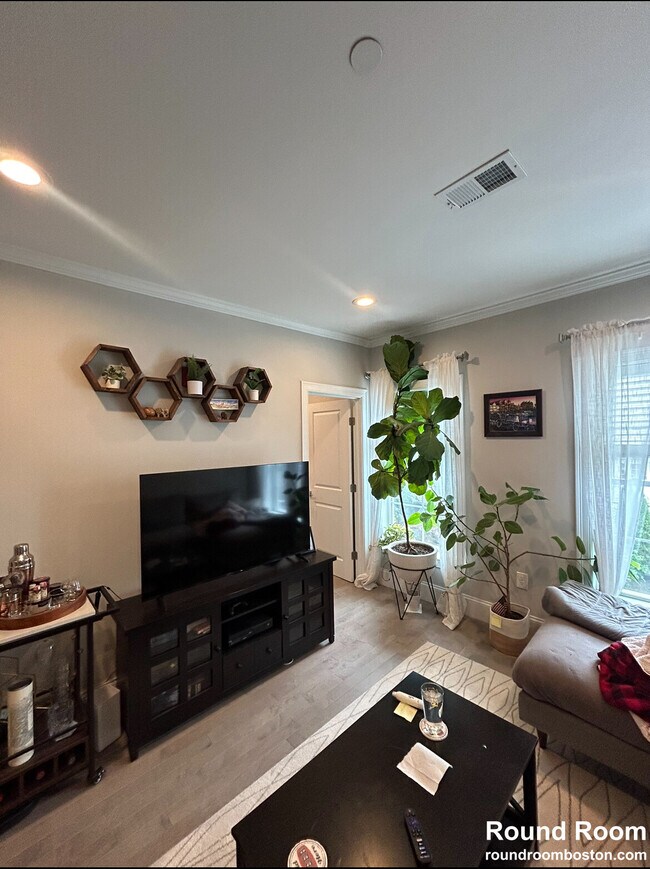 50 Putnam St Unit 3