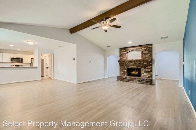 Photo - 4 br, 2 bath House - 7422 Preston Trail