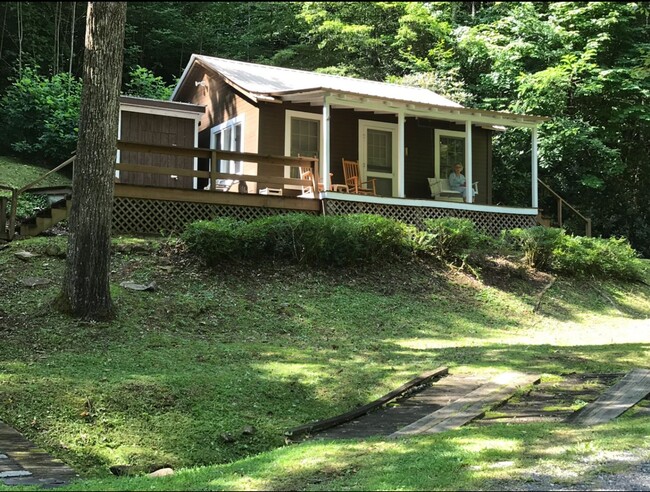 1/1 Tiny house on the creek - 1/1 Tiny house on the creek